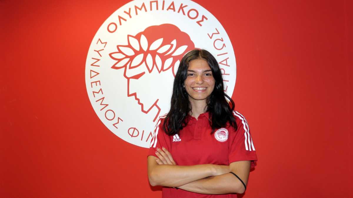 Υπέγραψε στον Ολυμπιακό η Γιωργίνα Αντωνακάκη!!!