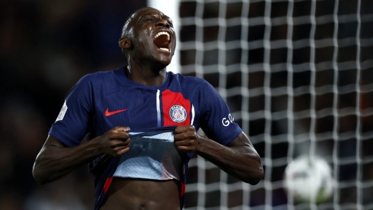 Ligue 1: Ο τραυματισμός του Μπαπέ δεν εμπόδισε την Παρί να διαλύσει (4-0) τη Μαρσέιγ