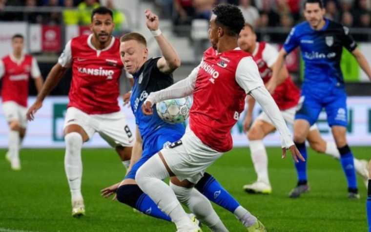 Eredivisie: Το γκολ του Παυλίδη δεν ήταν αρκετό για την ΑΖ