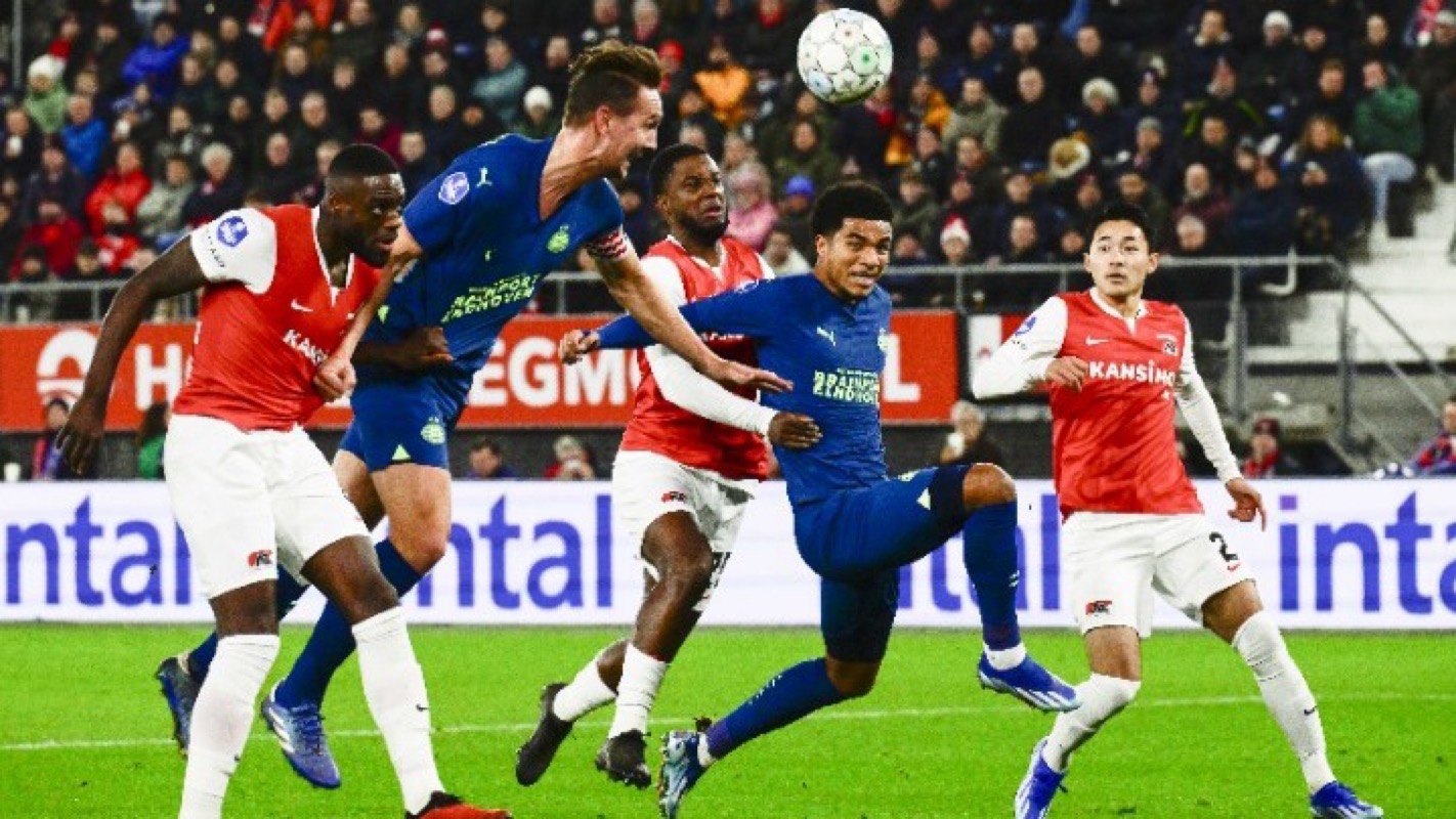 Eredivisie: Η Αϊντχόφεν... απλά δεν σταματιέται