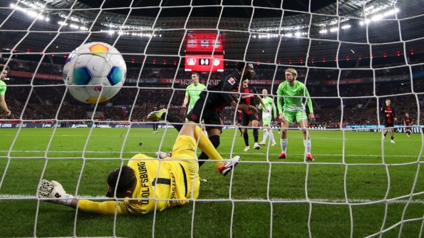 Bundesliga: Τίποτα δε σταματά τη Λεβερκούζεν, H Αϊντραχτ πήρε τη νίκη κόντρα στους δέκα παίκτες της Χόφενχαϊμ